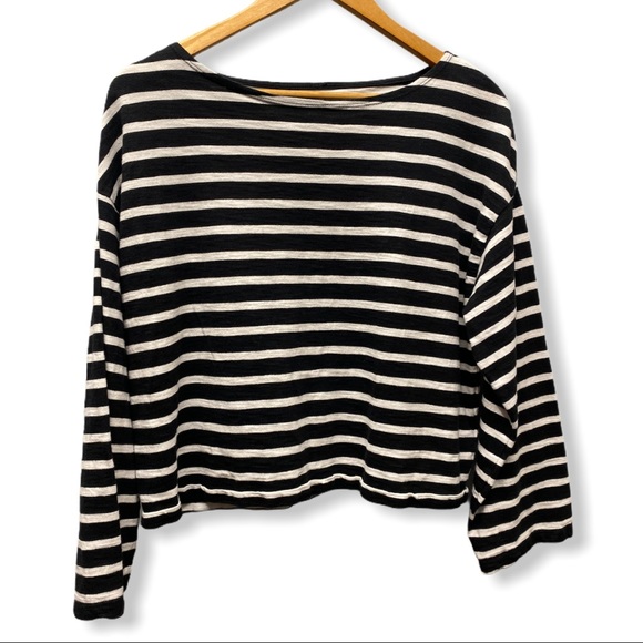 Levi's Tops - Levi's cropped oversized striped tee
